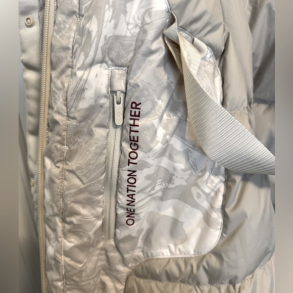 lululemon Team Canada Down Jacket size 6 - Picture 7 of 16
